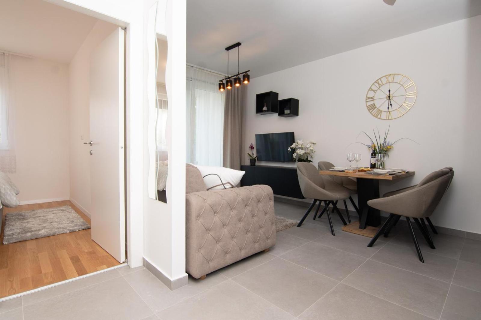 Studio Apartman Apollonia Sinj Zewnętrze zdjęcie