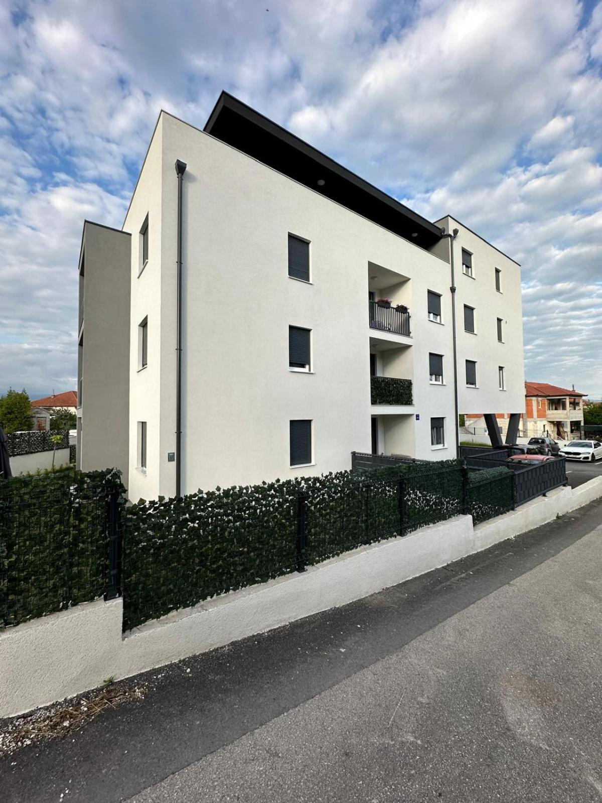 Studio Apartman Apollonia Sinj Zewnętrze zdjęcie